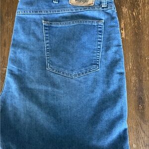 Wrangler Men's Denim Blue Straight Jeans